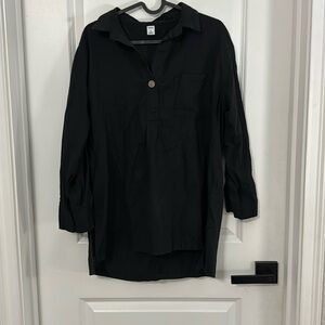 Black collared tunic
